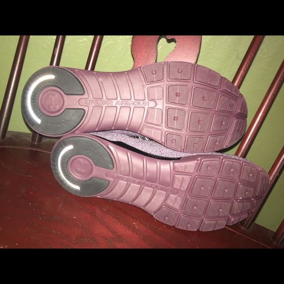 Under Armour Mens Athletic Shoes Size 12 - Picture 3 of 3